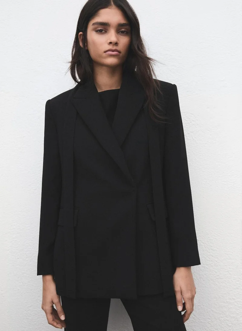 مانجو Suit jacket with scarf